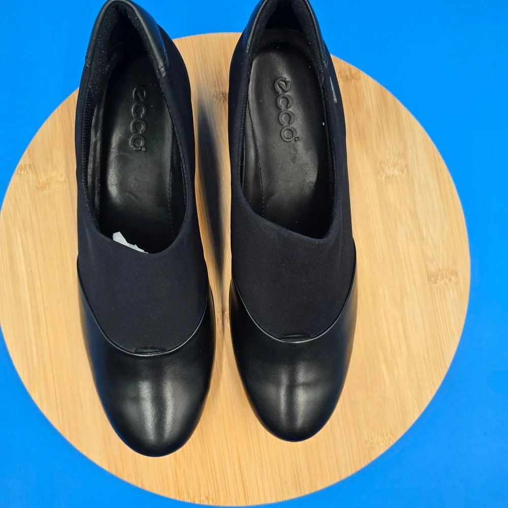 ECCO Shape 35 Black Leather GORE-TEX Waterproof Block Heel Pumps EU 40 US 9-9.5